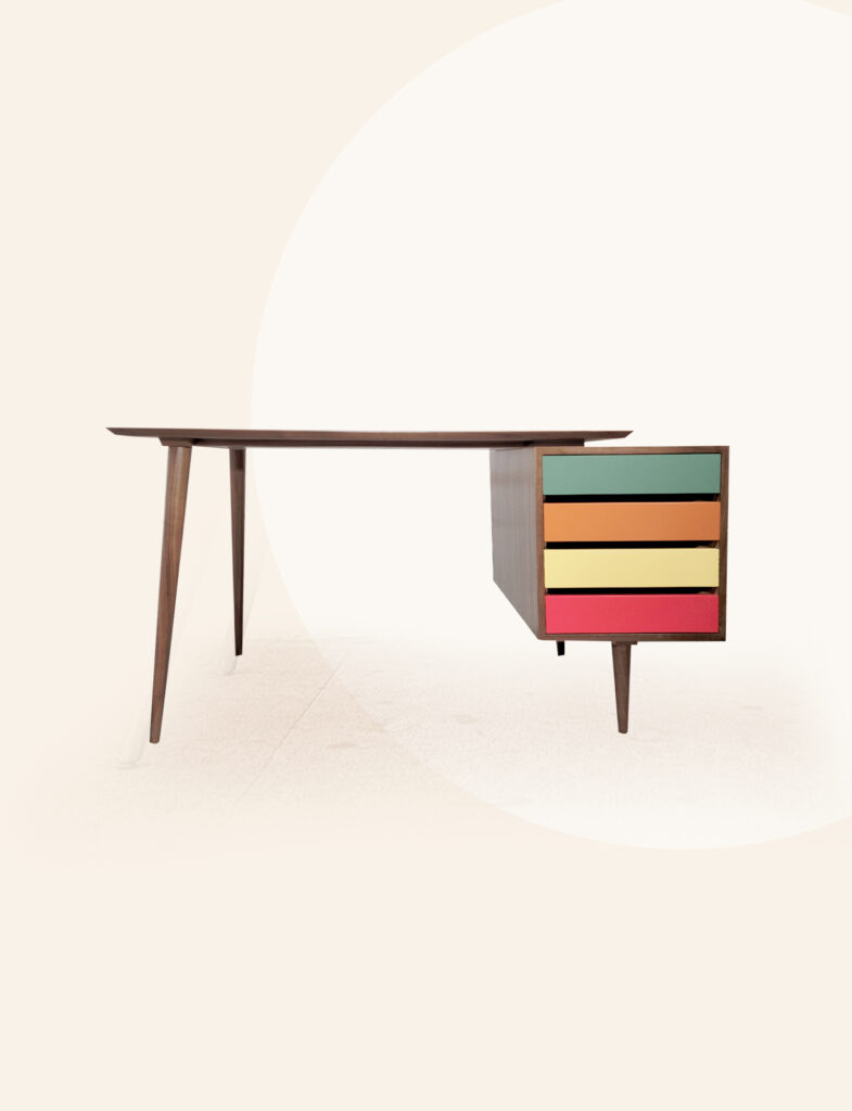 The New York Desk Motiroma